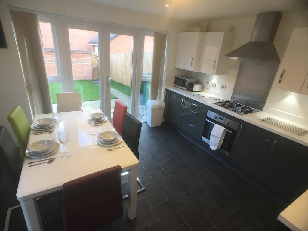 Canal View Homestay Coventry Exterior foto
